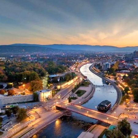 Ni "My Life" Luxury River Apartments מראה חיצוני תמונה