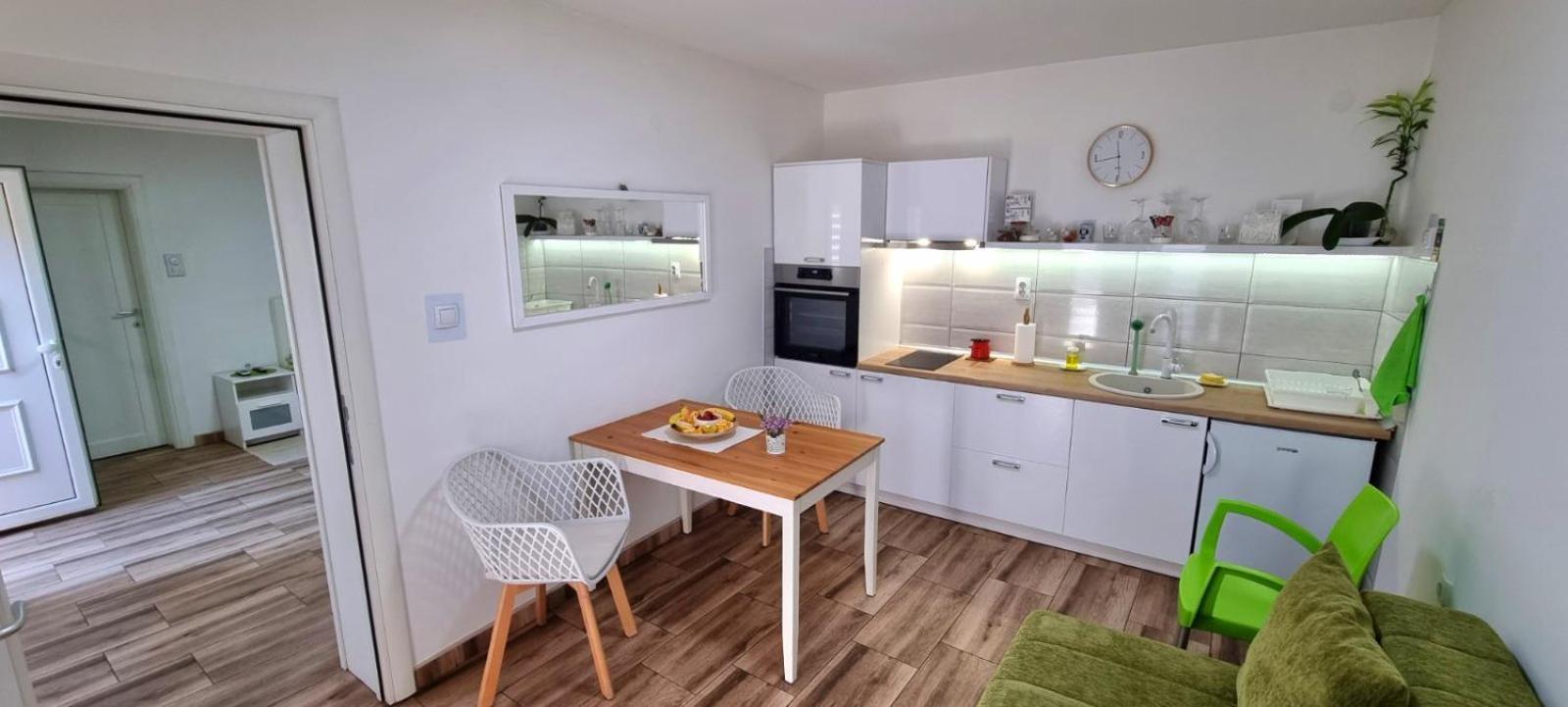Ni "My Life" Luxury River Apartments מראה חיצוני תמונה