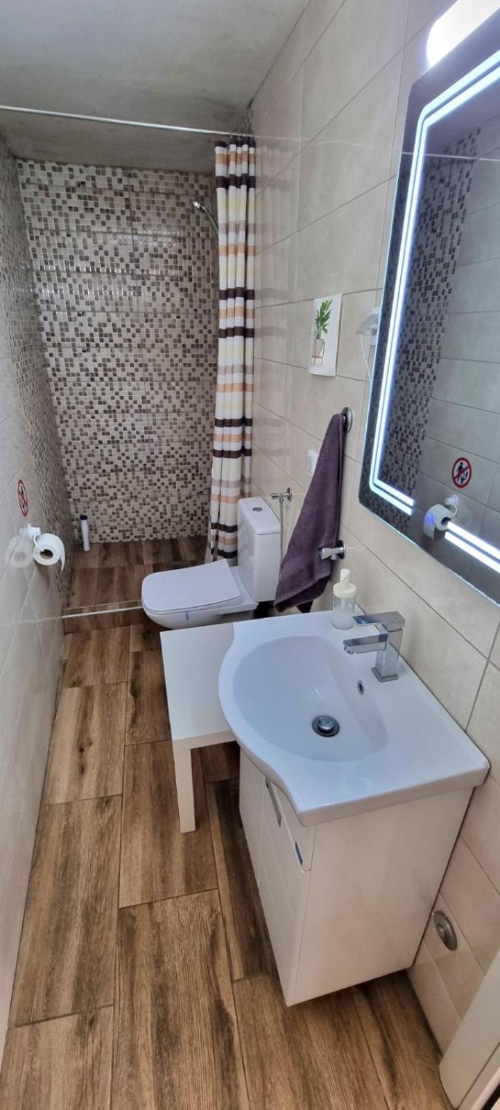 Ni "My Life" Luxury River Apartments מראה חיצוני תמונה